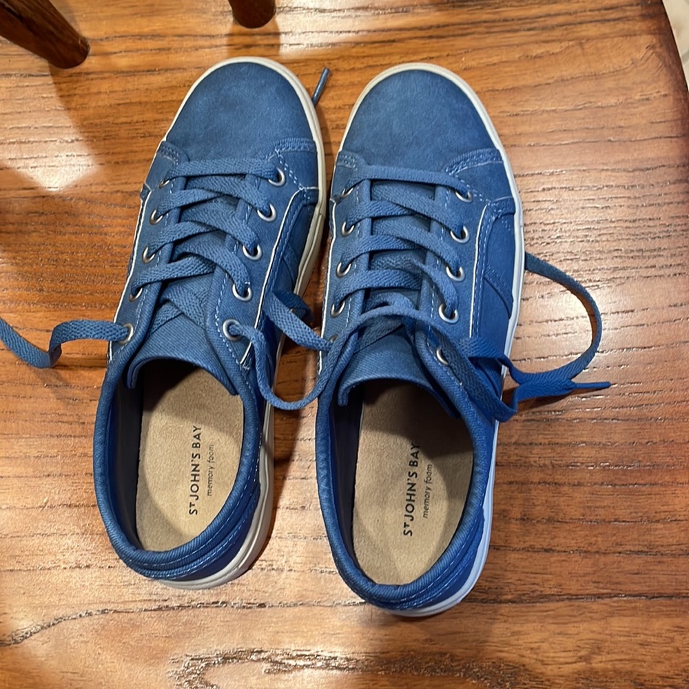 Slate Blue Sneakers size 6M with memory foam - Picture 5 of 5